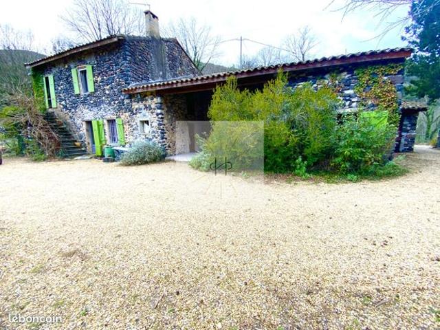 Propriété 8 pièces 195 m²