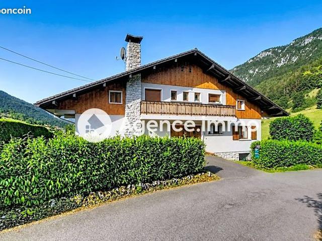 Propriété 8 pièces 202 m²