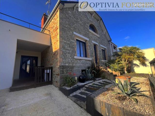 Propriété 8 pièces 214 m²