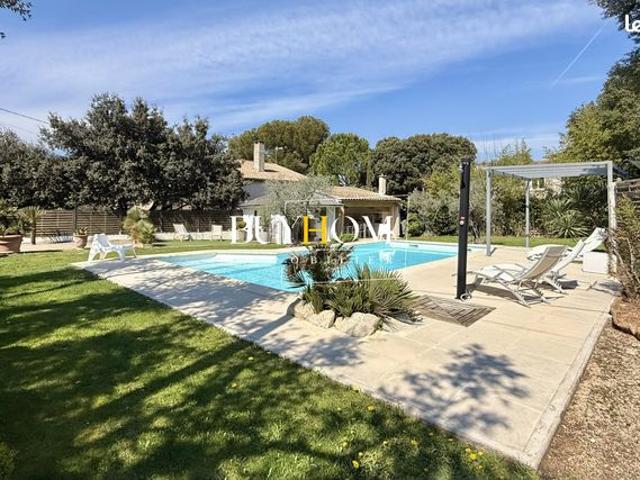 Propriété 8 pièces 215 m²