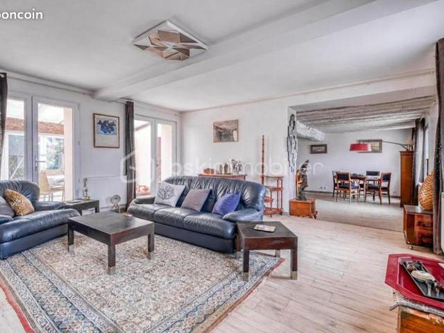 Propriété 8 pièces 215 m²