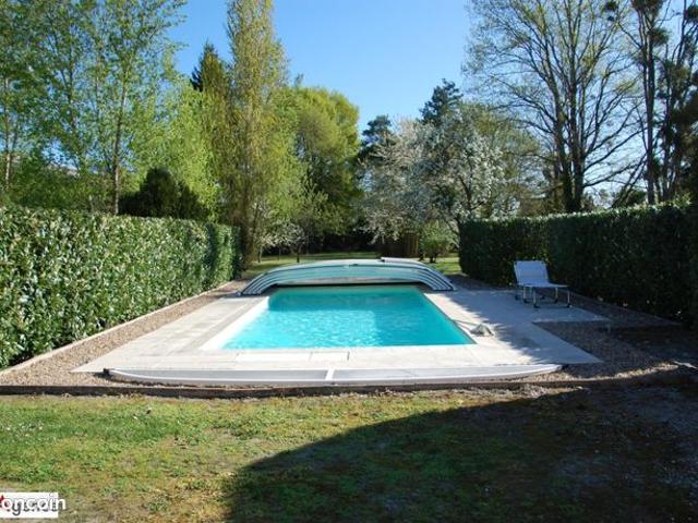 Propriété 8 pièces 216 m²