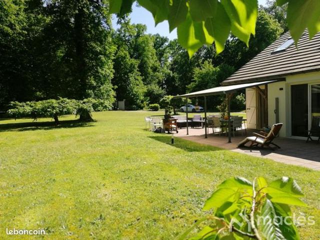 Propriété 8 pièces 217 m²