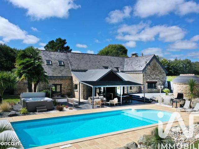 Propriété 8 pièces 218 m²