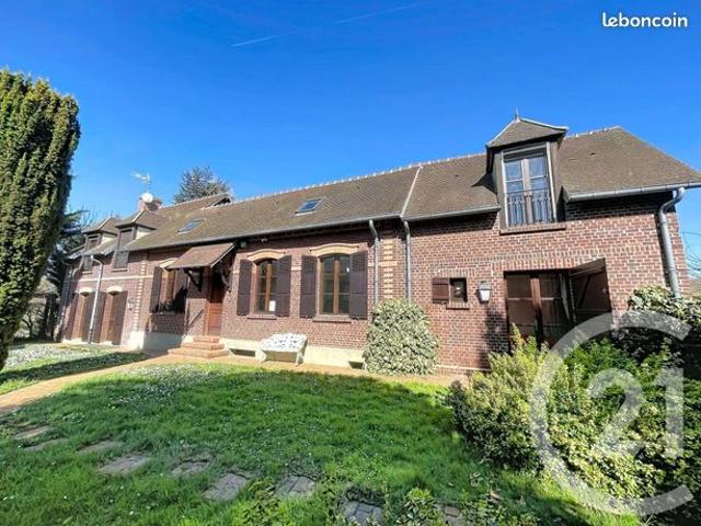 Propriété 8 pièces 218 m²