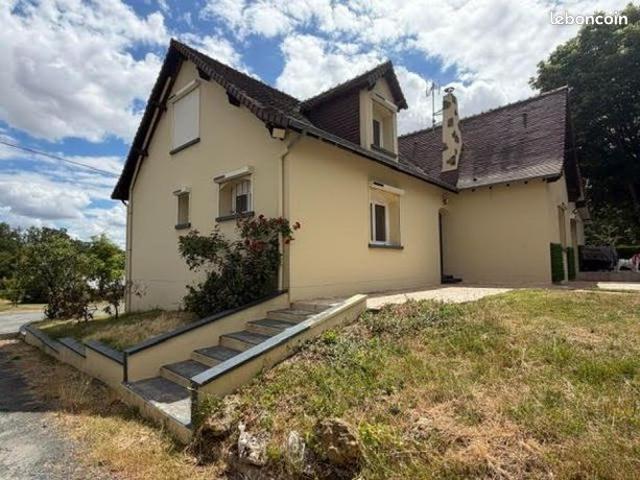 Propriété 8 pièces 218 m²