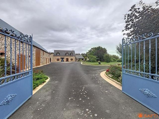 Propriété 8 pièces 218 m²