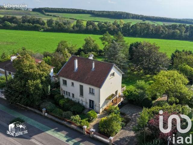 Propriété 8 pièces 218 m²