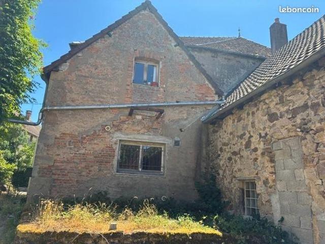 Propriété 8 pièces 218 m²