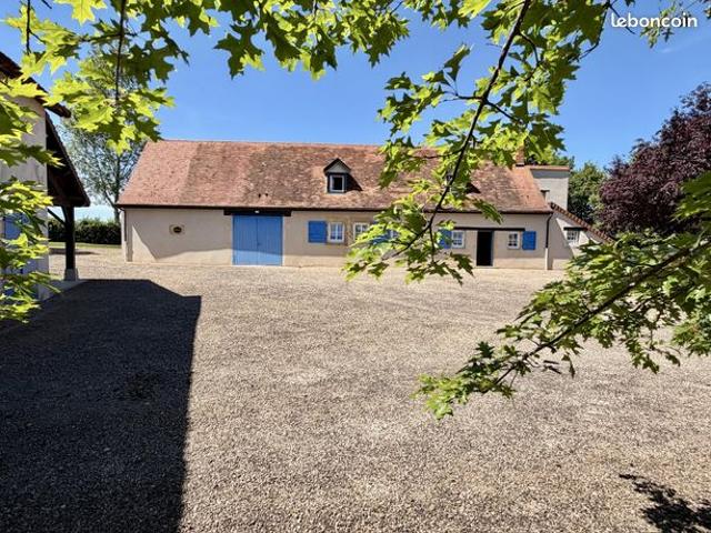 Propriété 8 pièces 219 m²