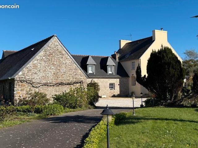 Propriété 8 pièces 219 m²