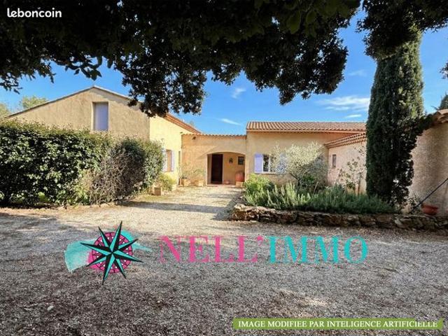 Propriété 8 pièces 210 m²