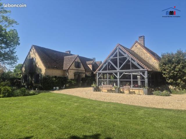Propriété 8 pièces 210 m²