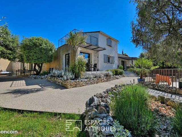 Propriété 8 pièces 210 m²