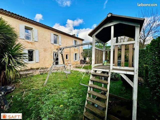 Propriété 8 pièces 210 m²