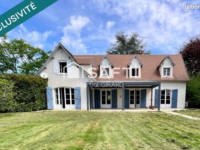 Propriété 8 pièces 211 m²