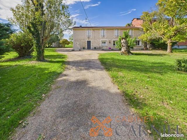 Propriété 8 pièces 211 m²