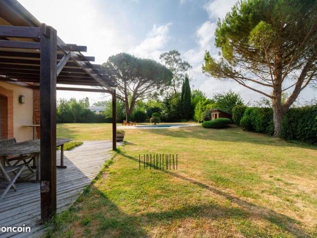 Propriété 8 pièces 211 m²
