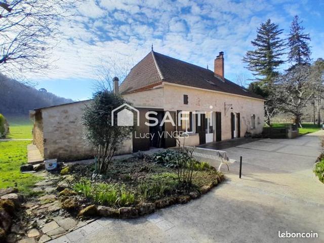 Propriété 8 pièces 211 m²