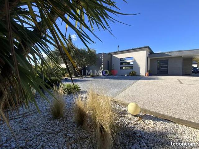 Propriété 8 pièces 211 m²
