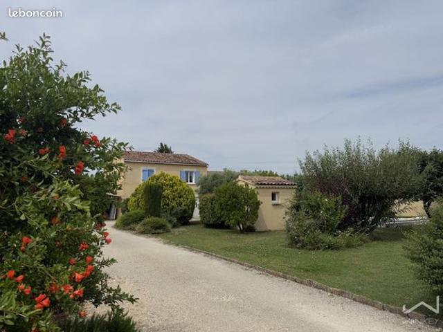 Propriété 8 pièces 212 m²