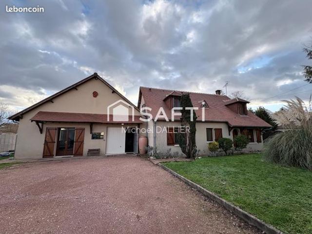 Propriété 8 pièces 212 m²