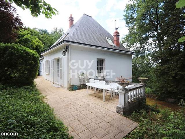 Propriété 8 pièces 212 m²
