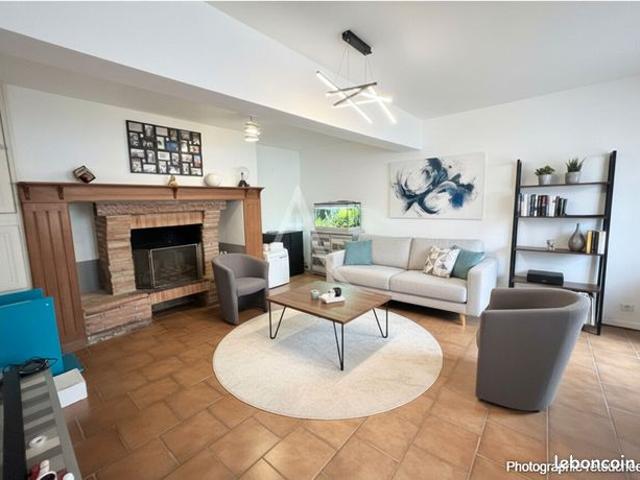 Propriété 8 pièces 213 m²