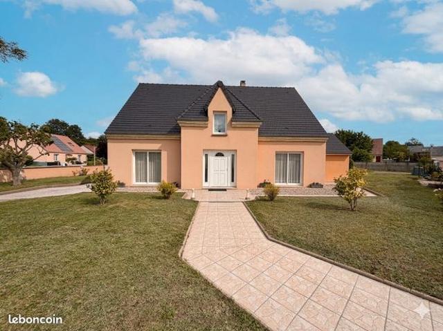 Propriété 8 pièces 213 m²