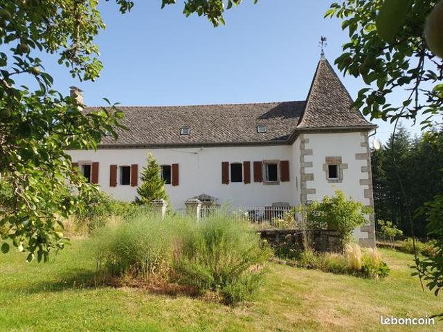 Propriété 8 pièces 224 m²