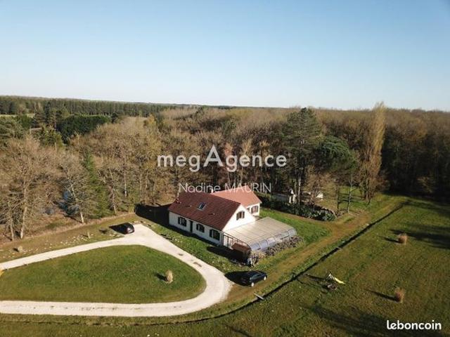 Propriété 8 pièces 224 m²