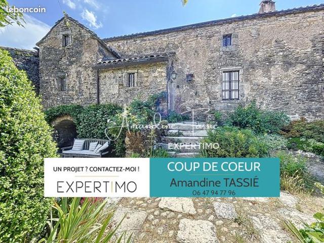 Propriété 8 pièces 224 m²