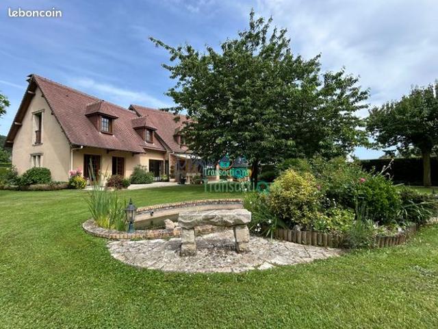 Propriété 8 pièces 225 m²