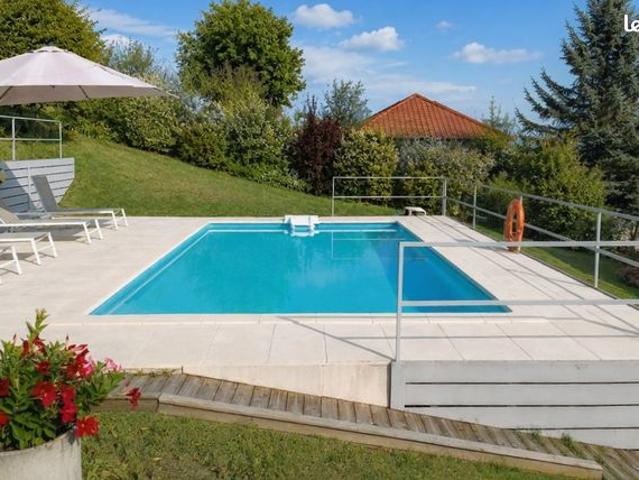 Propriété 8 pièces 225 m²