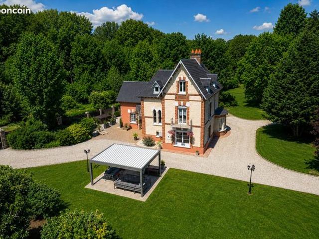 Propriété 8 pièces 225 m²