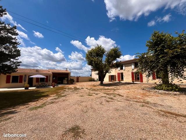 Propriété 8 pièces 225 m²