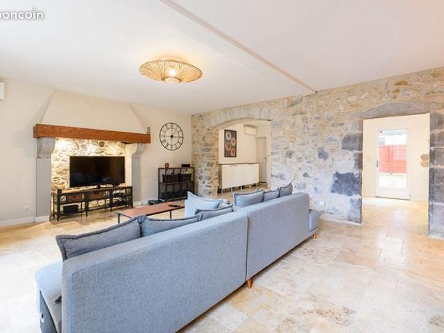Propriété 8 pièces 225 m²