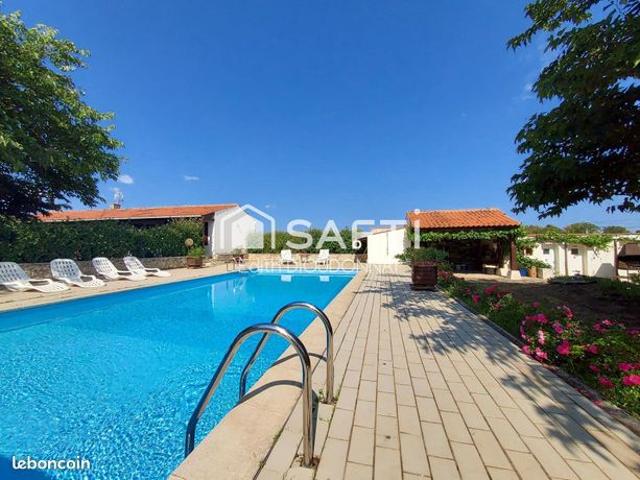 Propriété 8 pièces 225 m²