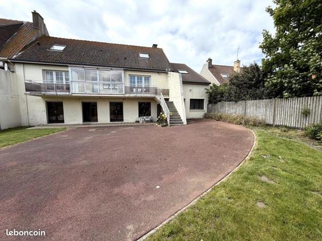 Propriété 8 pièces 227 m²