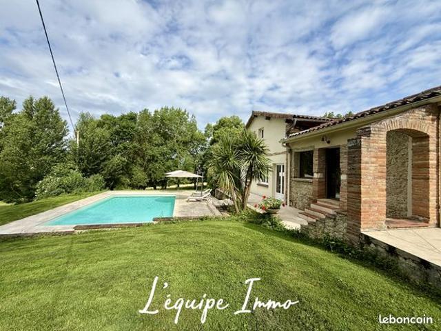 Propriété 8 pièces 227 m²