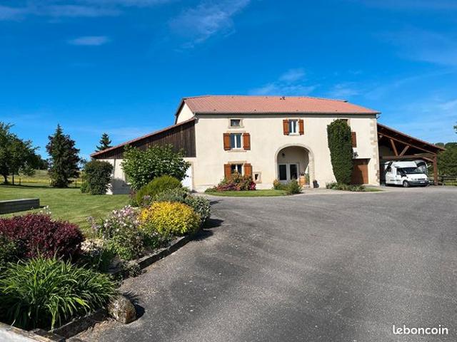 Propriété 8 pièces 227 m²
