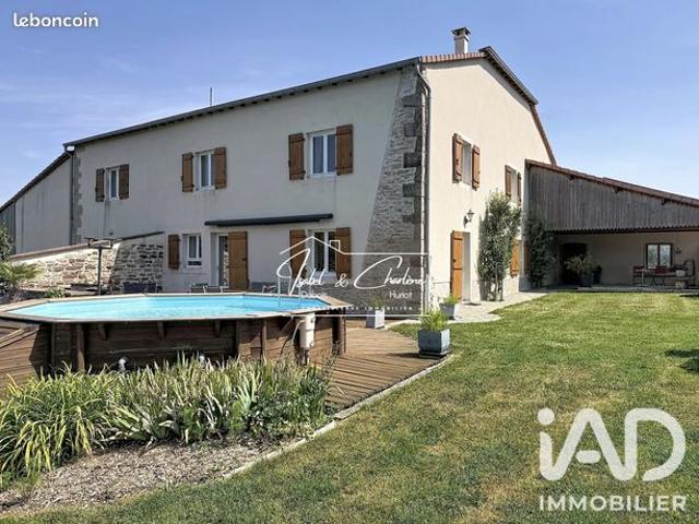 Propriété 8 pièces 227 m²