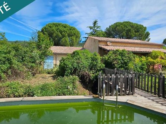 Propriété 8 pièces 228 m²