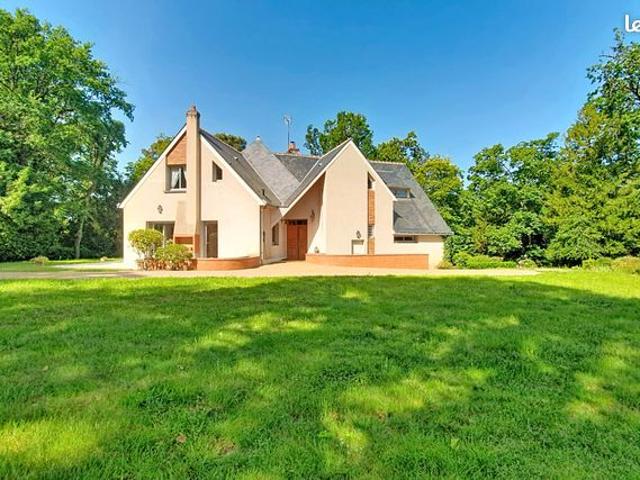 Propriété 8 pièces 228 m²