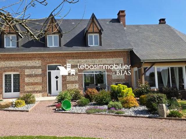 Propriété 8 pièces 228 m²