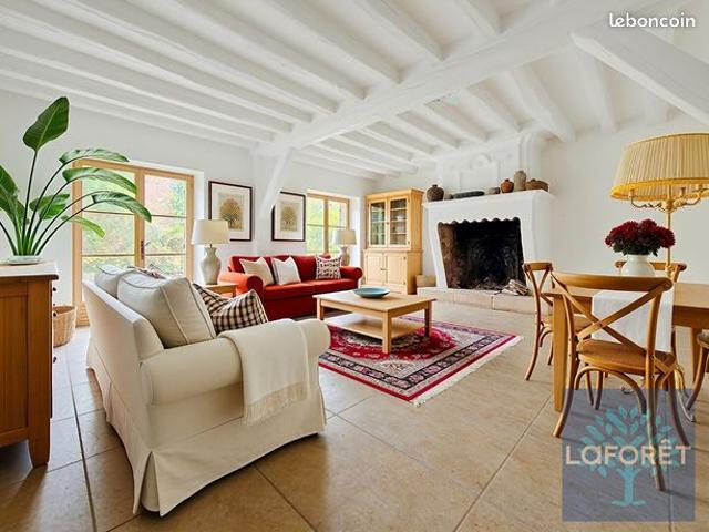 Propriété 8 pièces 220 m²