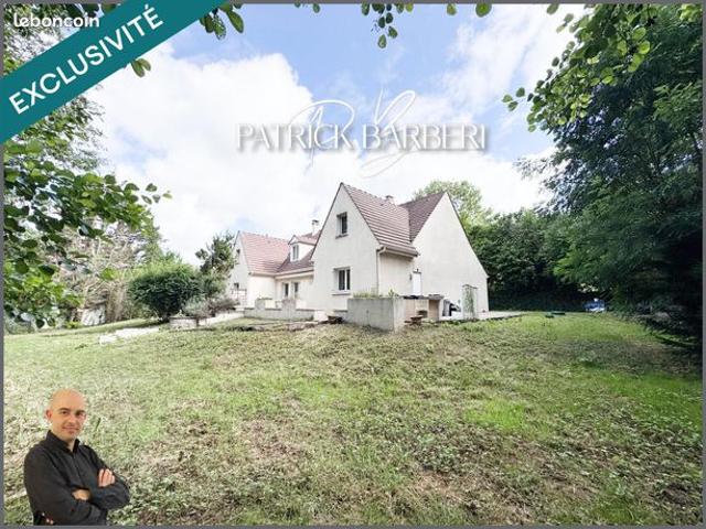 Propriété 8 pièces 220 m²