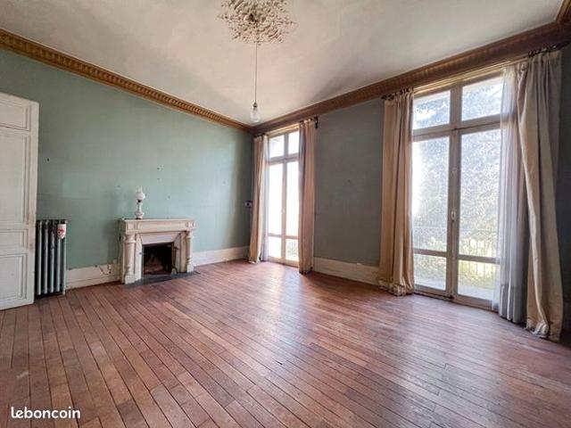 Propriété 8 pièces 220 m²