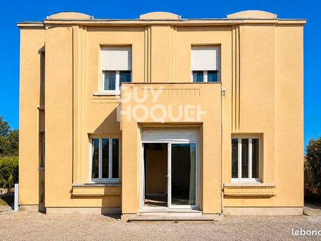 Propriété 8 pièces 220 m²