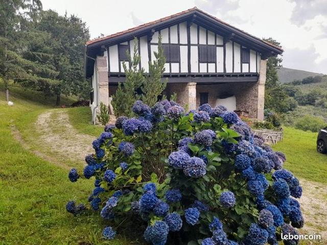 Propriété 8 pièces 220 m²